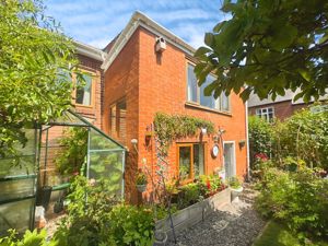 Photo 1- click for photo gallery